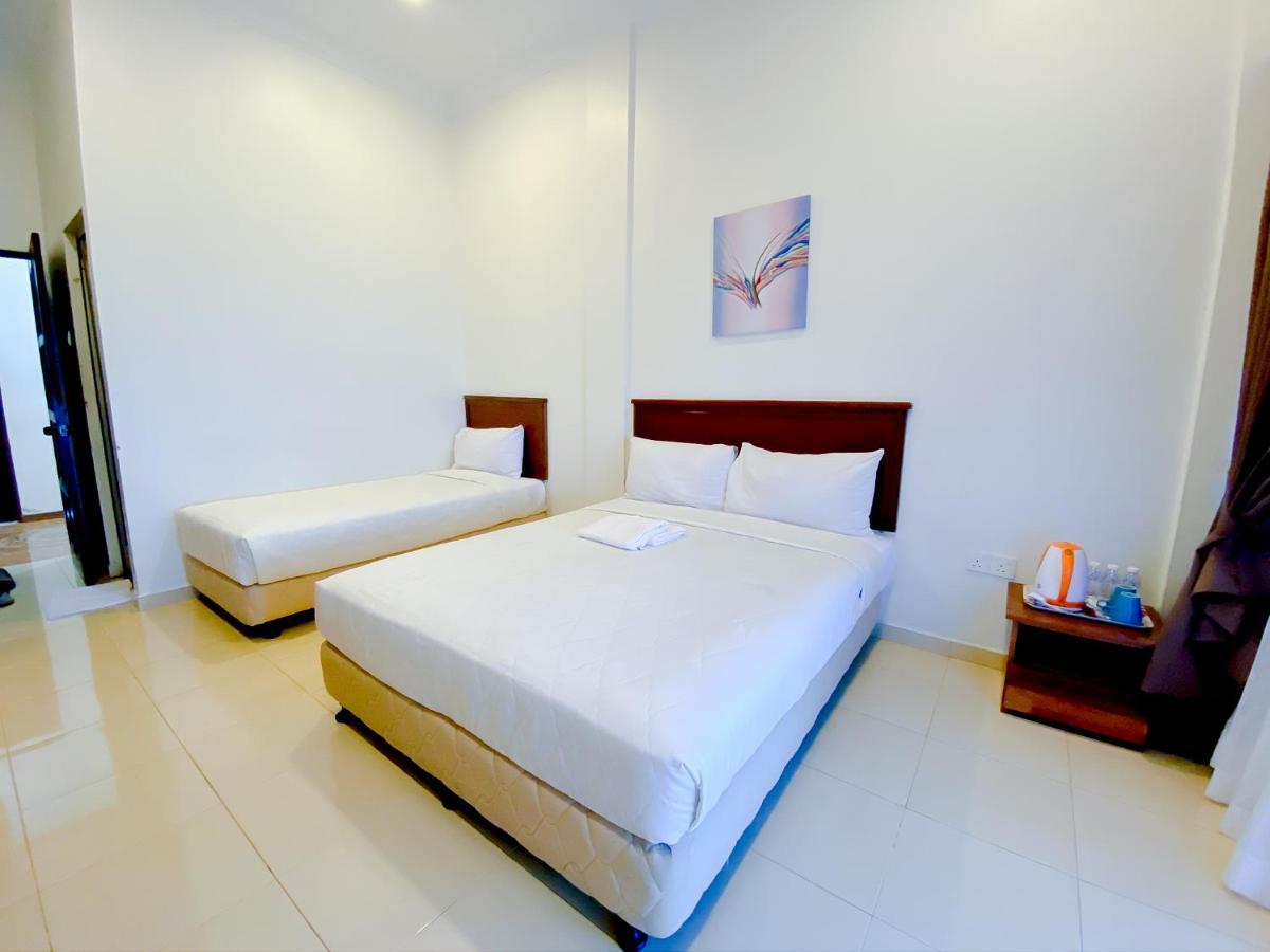 Hotel & Chalet Sportfishing Pnk Телук-Баханг Экстерьер фото